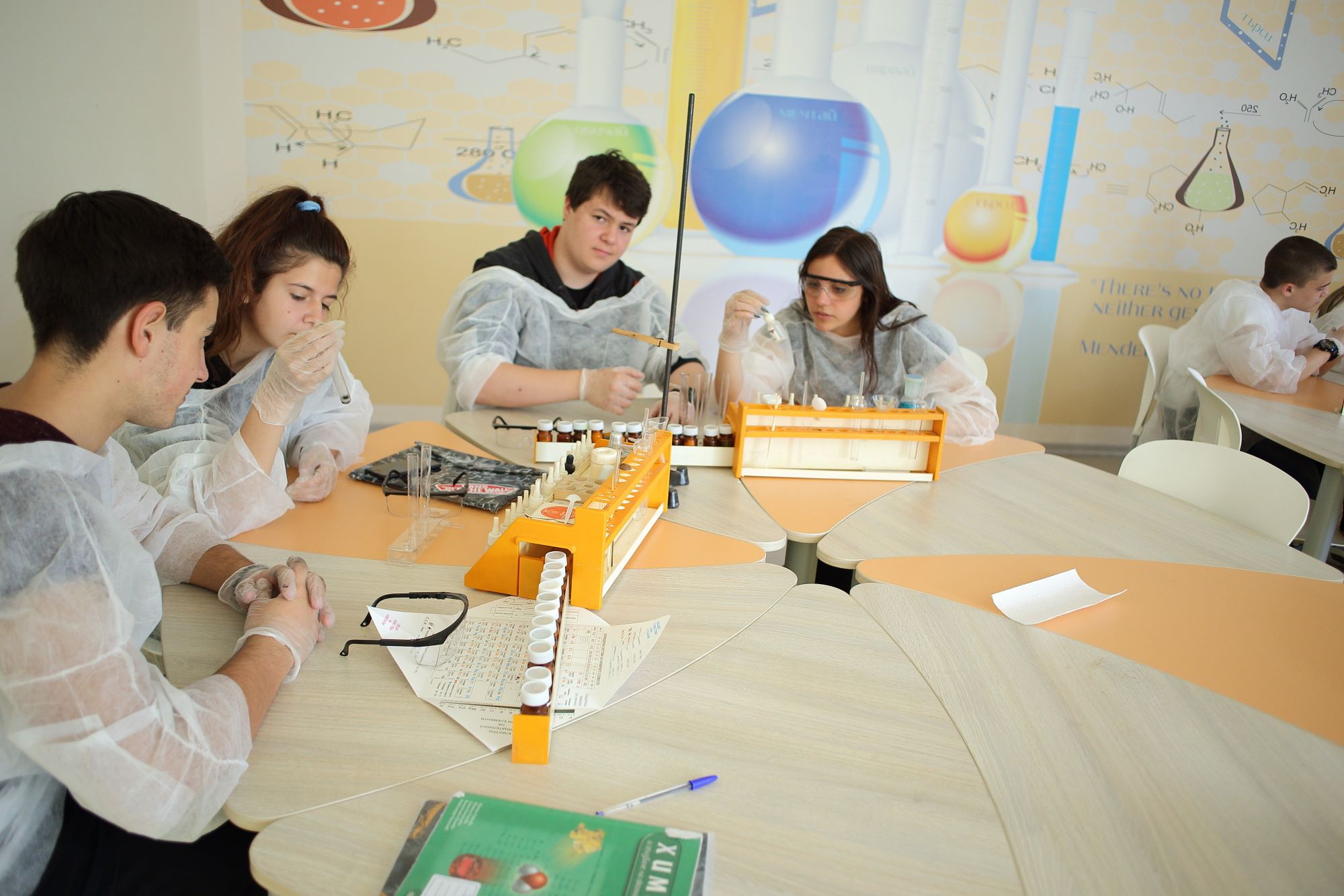 School of the Future chemistry class